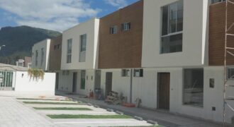 Hermoso Conjunto Residencial de Casas y Departamentos en La Armenia Country Club